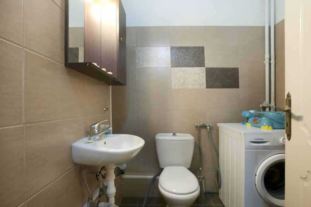 Three Bedrooms Apartment At The Center Of Αθήνα Εξωτερικό φωτογραφία
